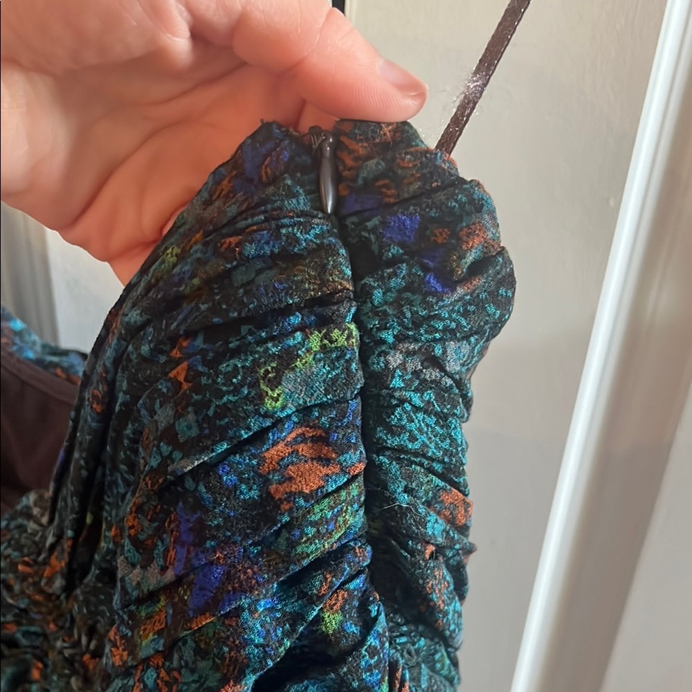 Vibrant Multicolor Ruched Top - Picture 4 of 4